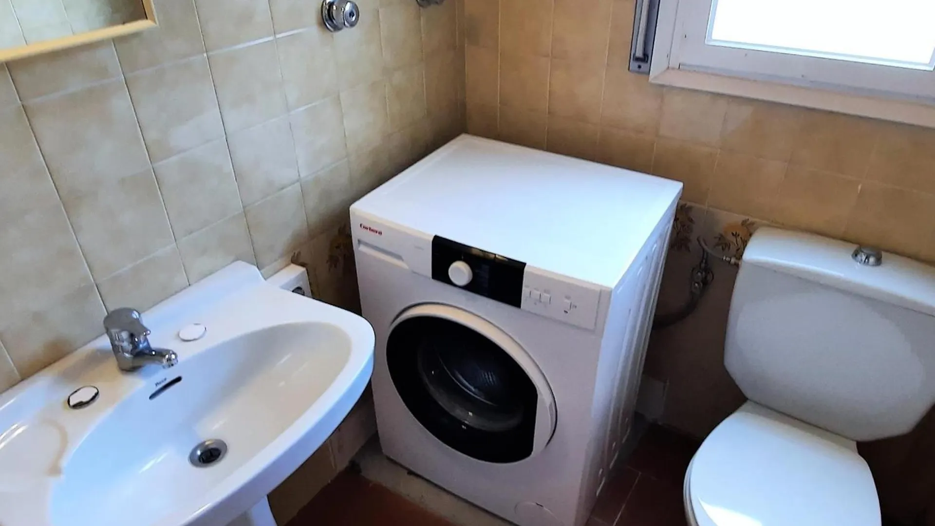Apartamento Excelente En Primera Linea De Mar En Sant Carles, Llanca - Es-170-73 Apartmán