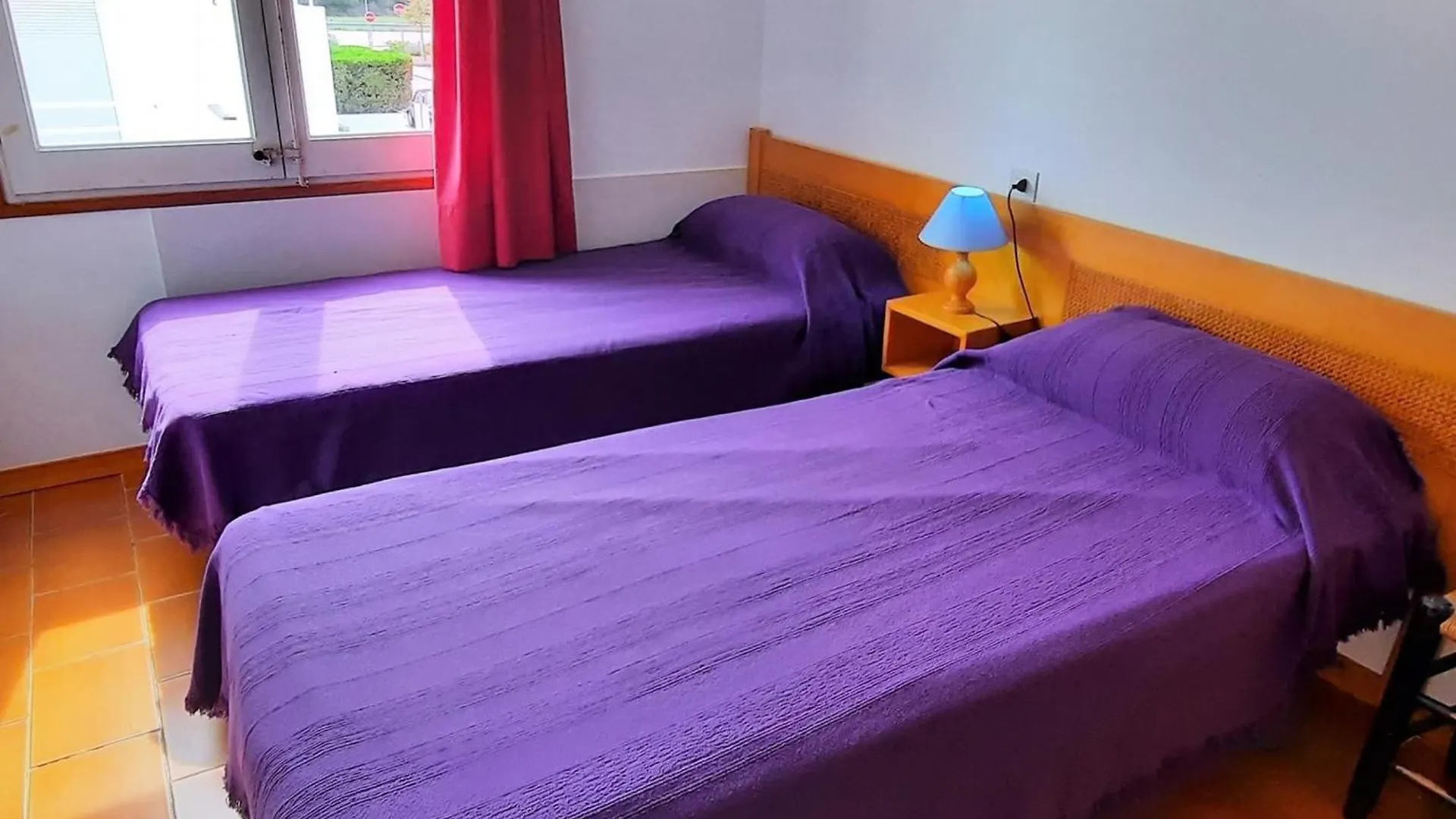 Apartamento Excelente En Primera Linea De Mar En Sant Carles, Llanca - Es-170-73 Španělsko