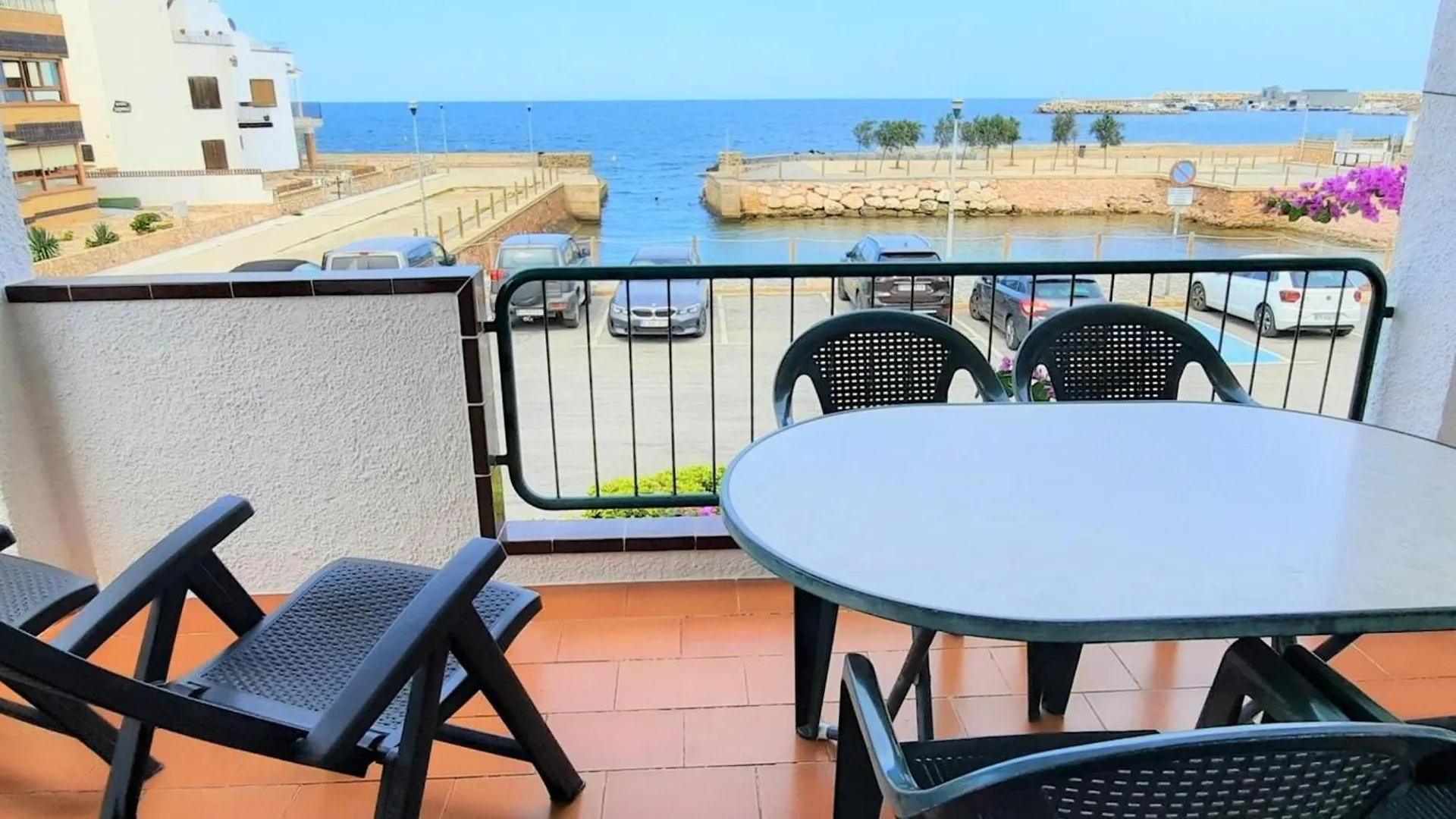 Apartamento Excelente En Primera Linea De Mar En Sant Carles, Llanca - Es-170-73
